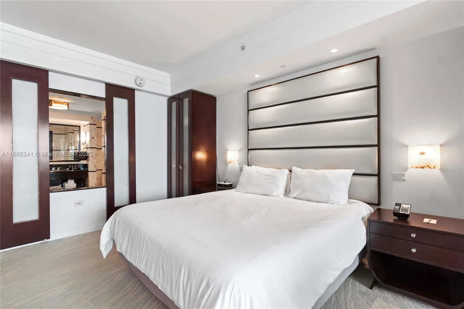4391 Collins Ave, #803