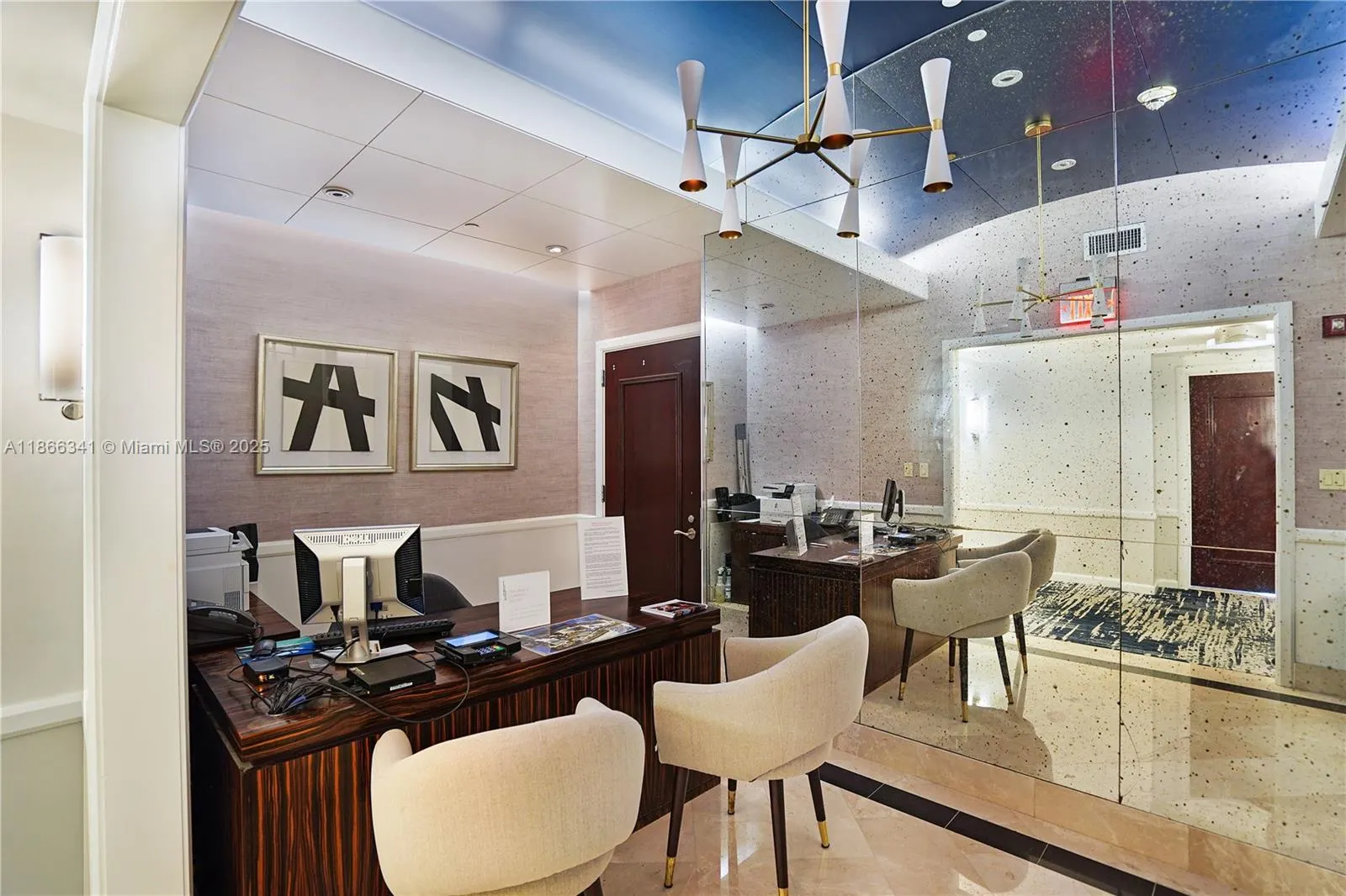 4391 Collins Ave, #803