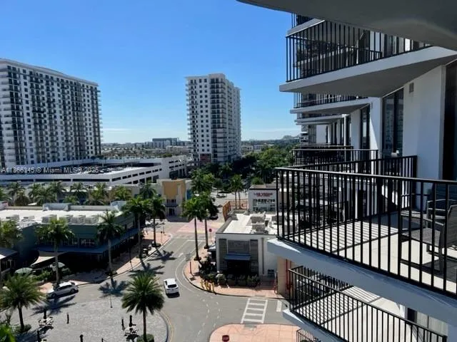 5300 Paseo Blvd, #607