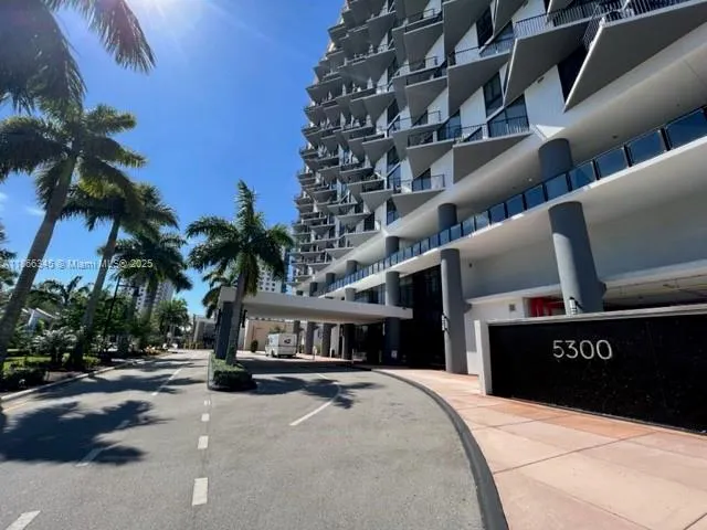 5300 Paseo Blvd, #607