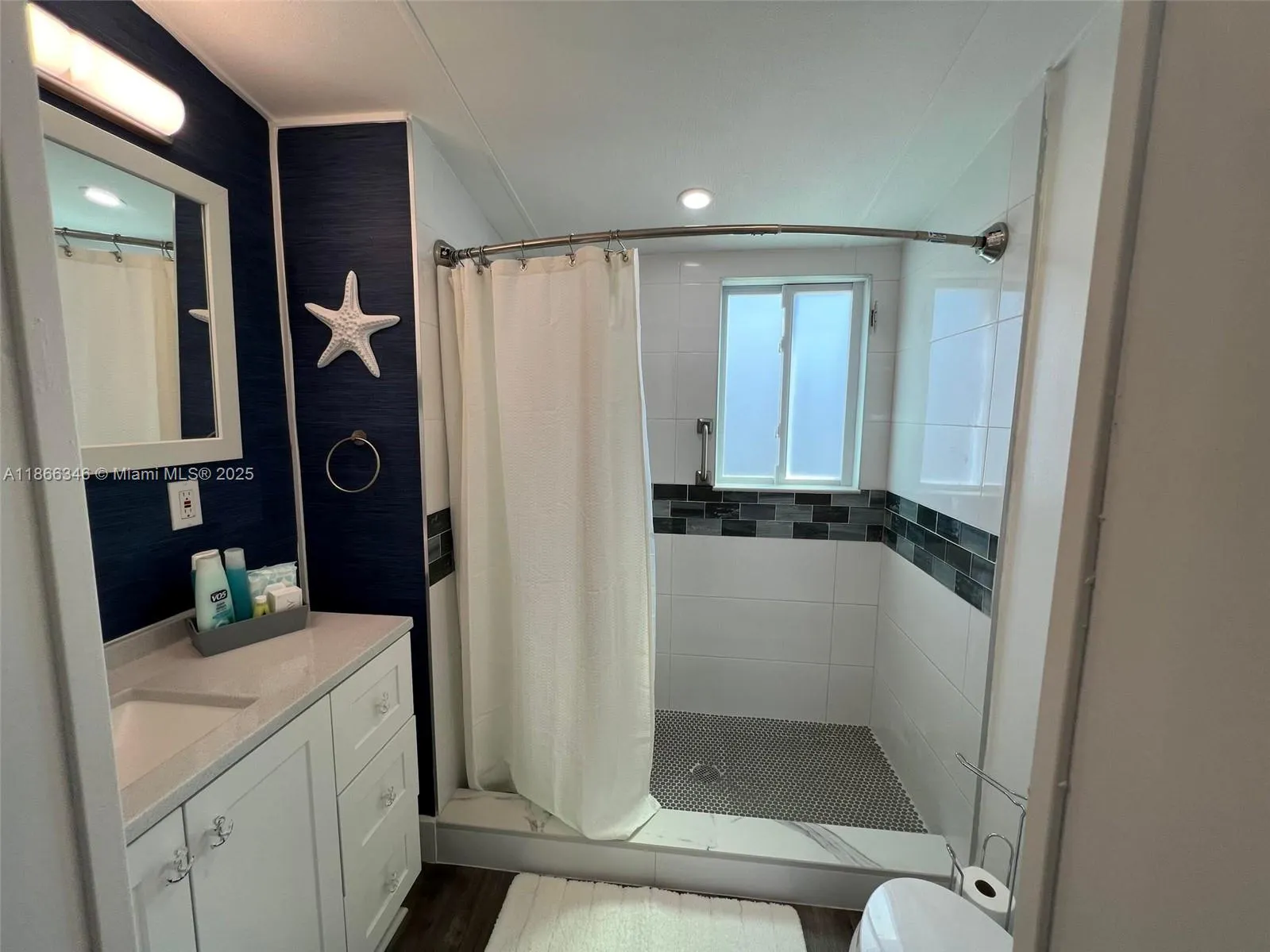 325 Calusa St #499