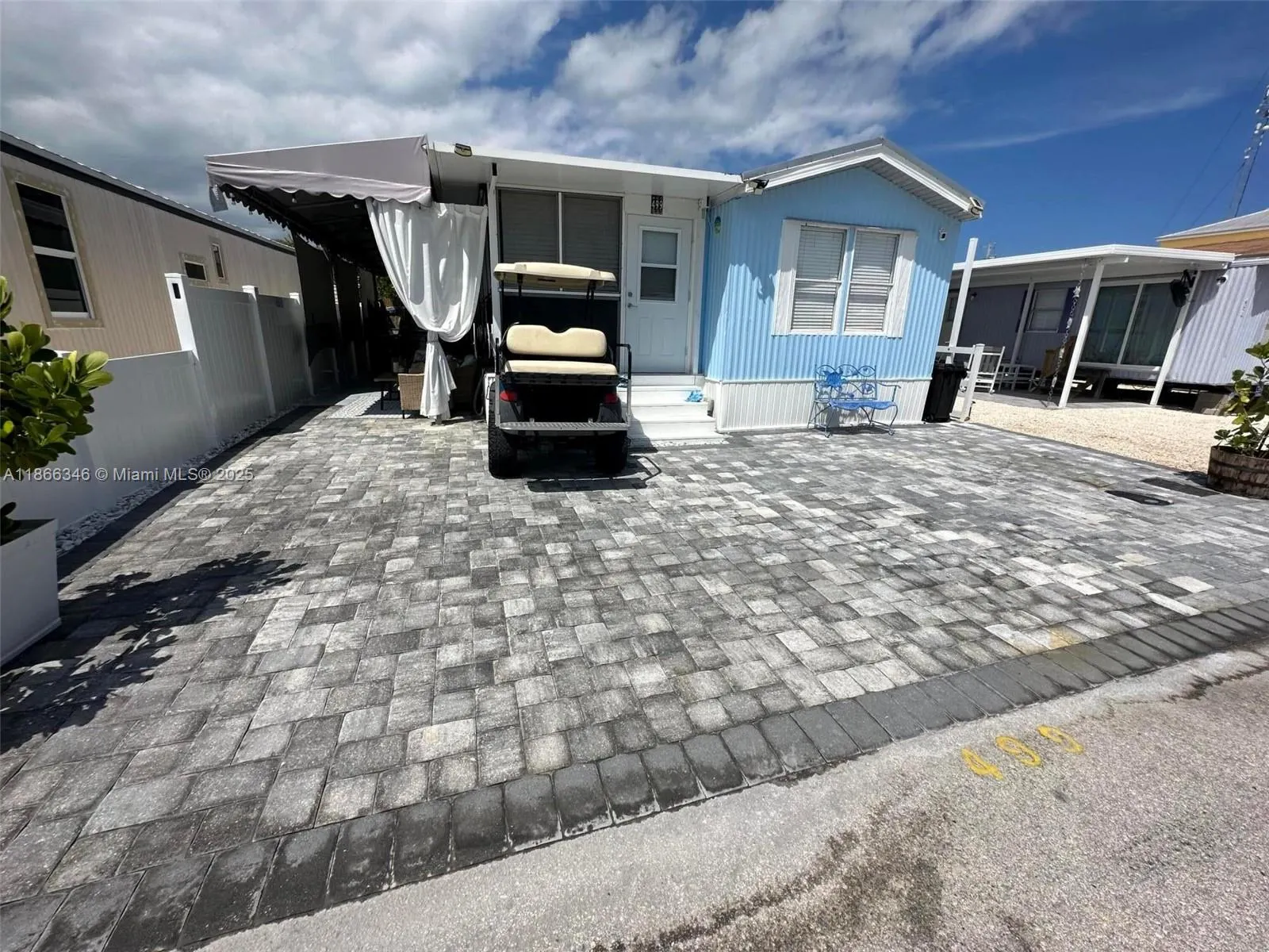 325 Calusa St #499