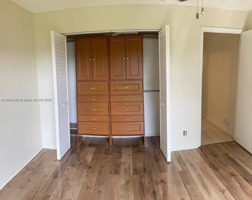 125 S Laurel Dr, #506