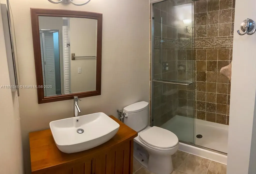 125 S Laurel Dr, #506