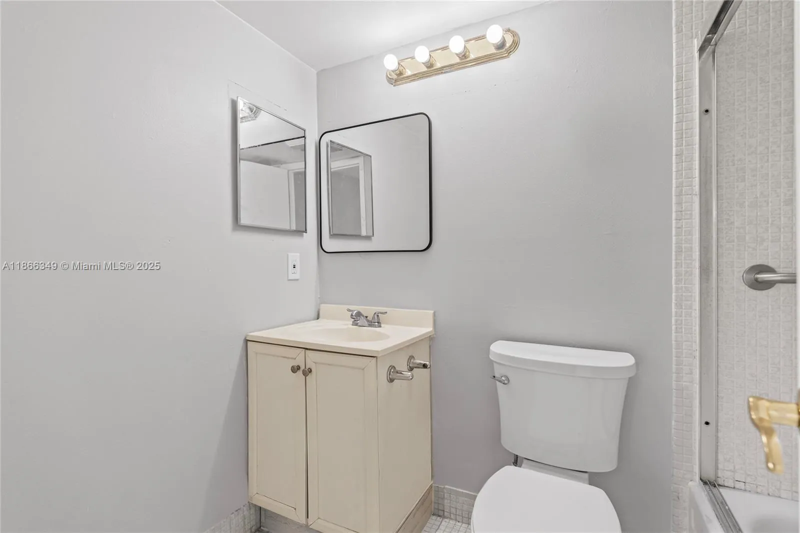 555 N Fanshaw  N, #555