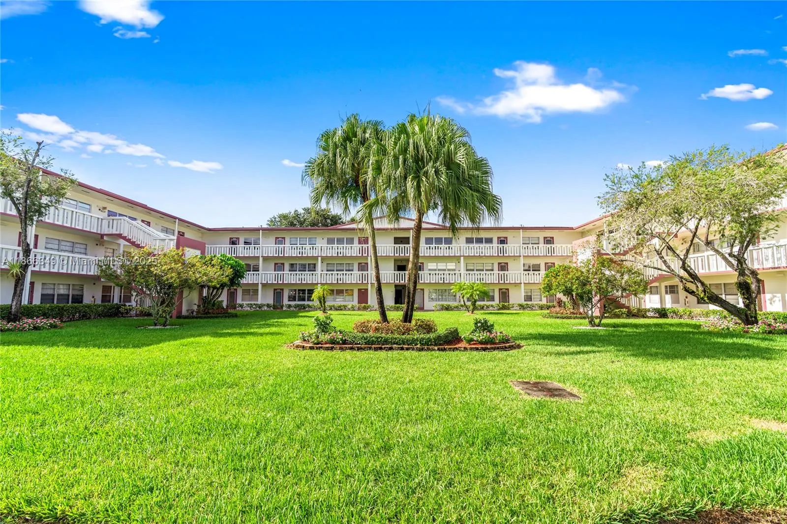 555 N Fanshaw  N, #555