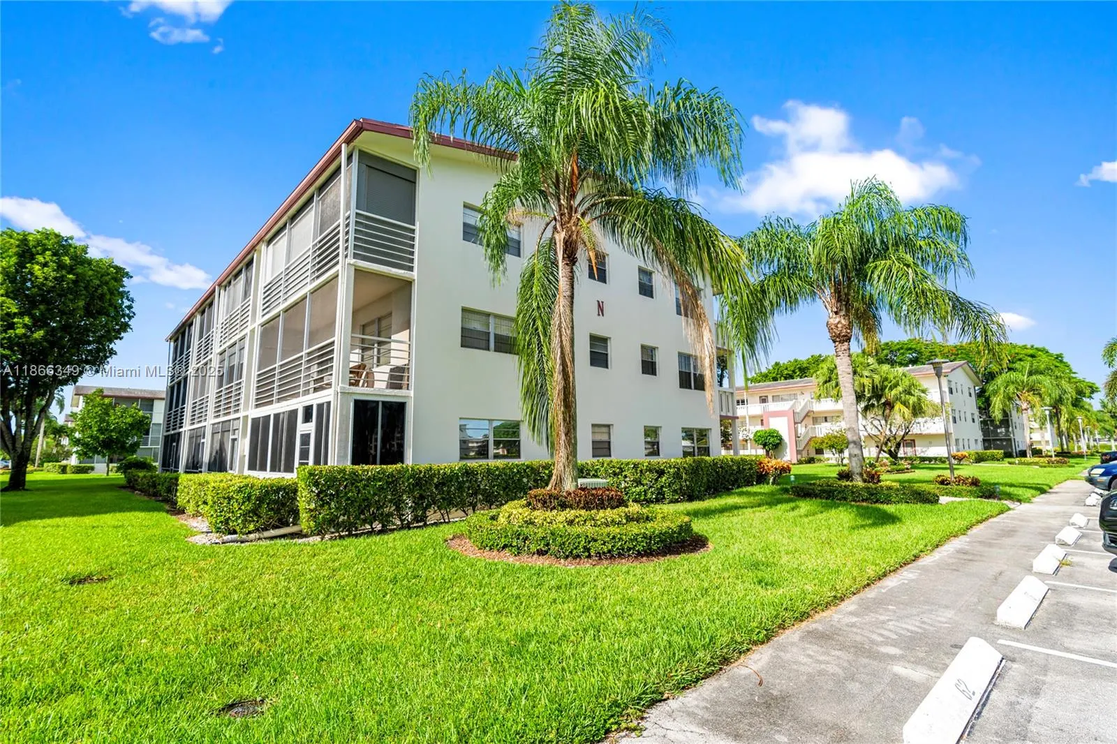 555 N Fanshaw  N, #555