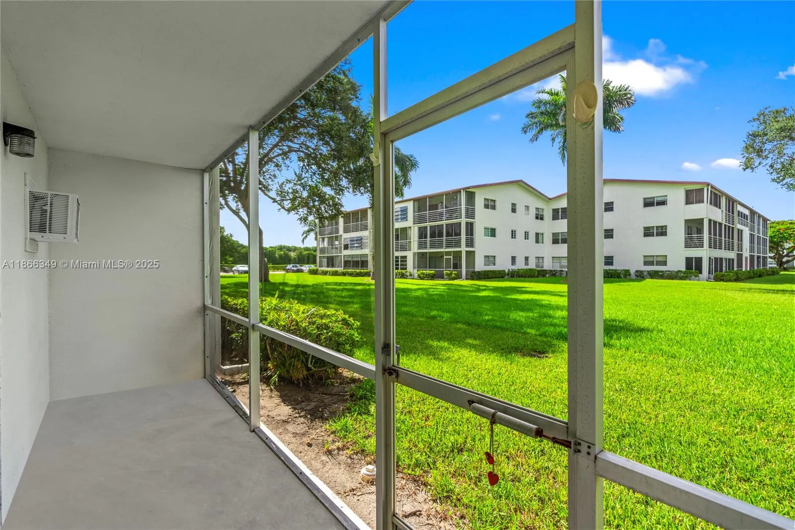 555 N Fanshaw  N, #555