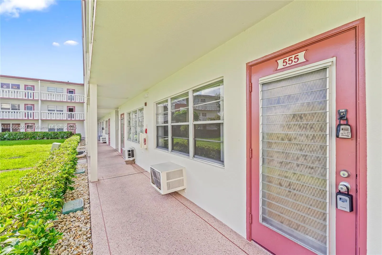 555 N Fanshaw  N, #555