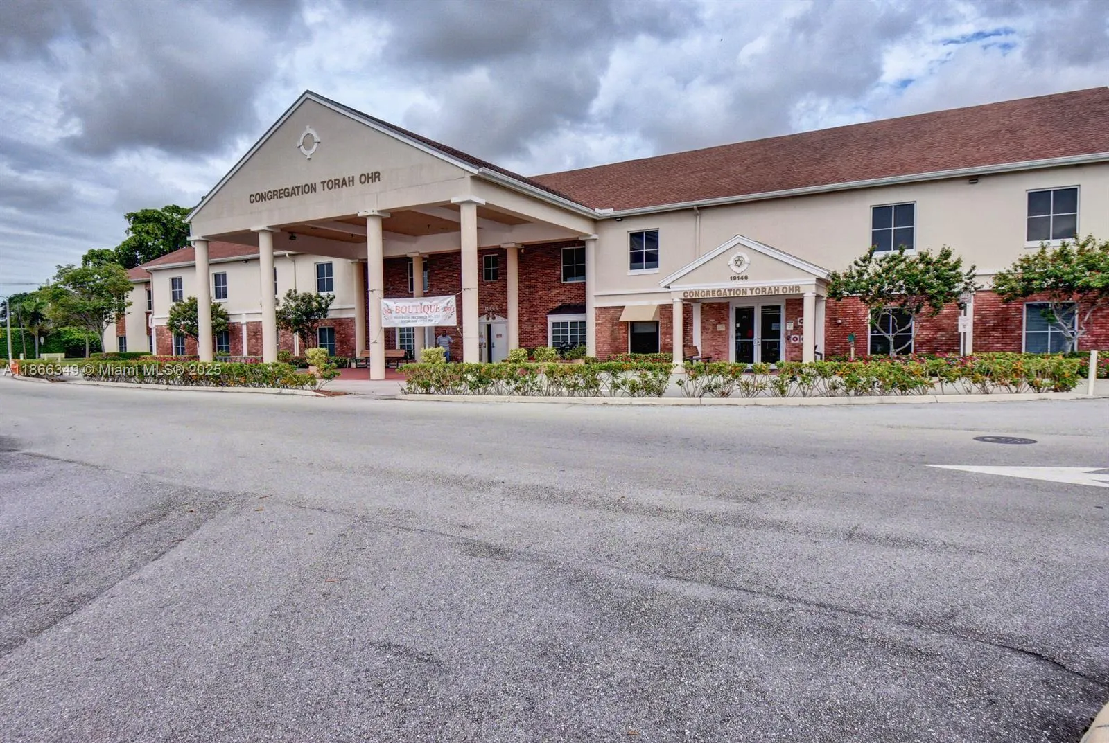555 N Fanshaw  N, #555