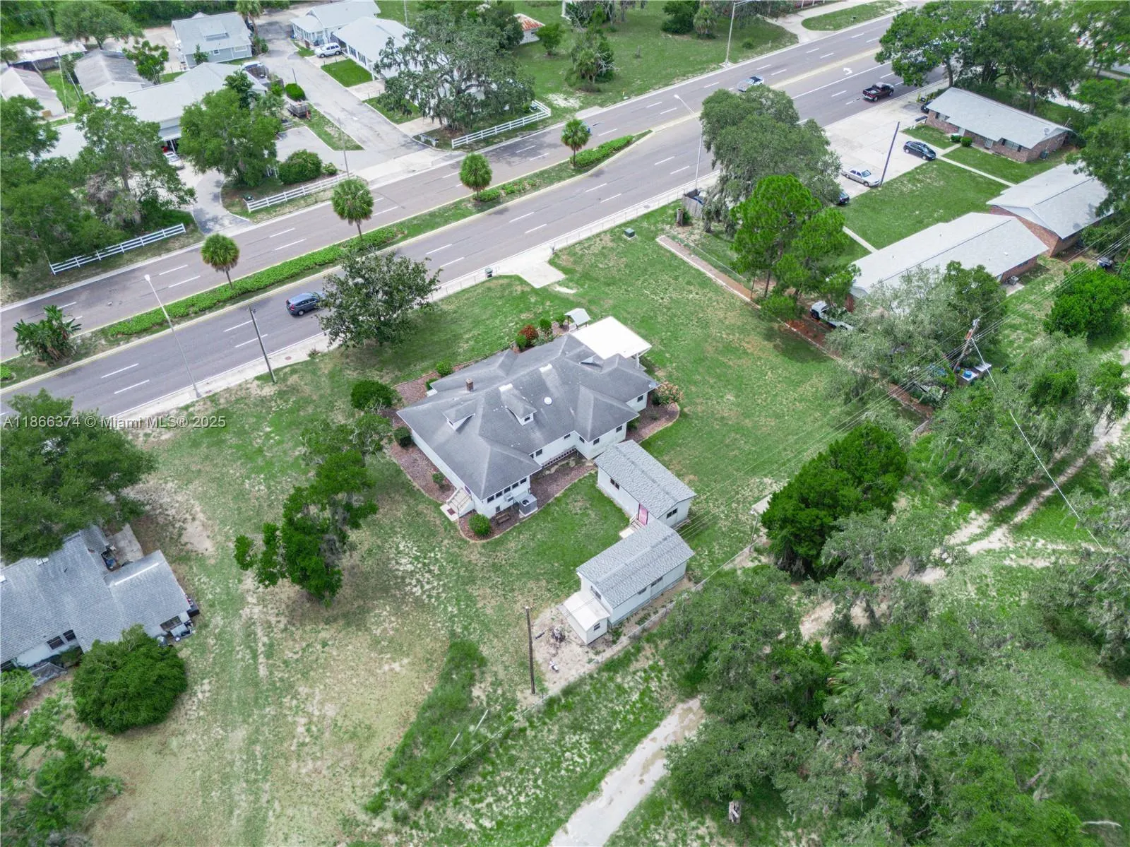 1070 S Lake Shore Way