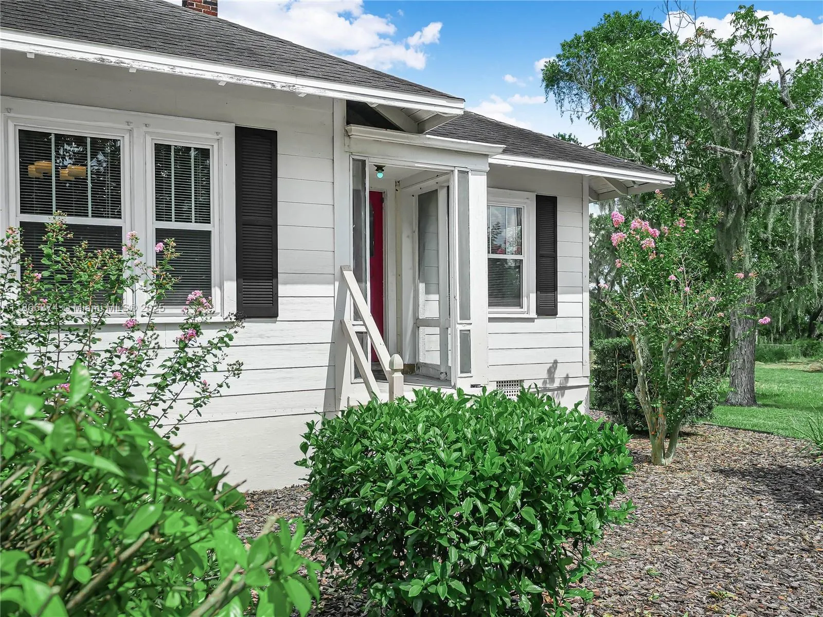1070 S Lake Shore Way
