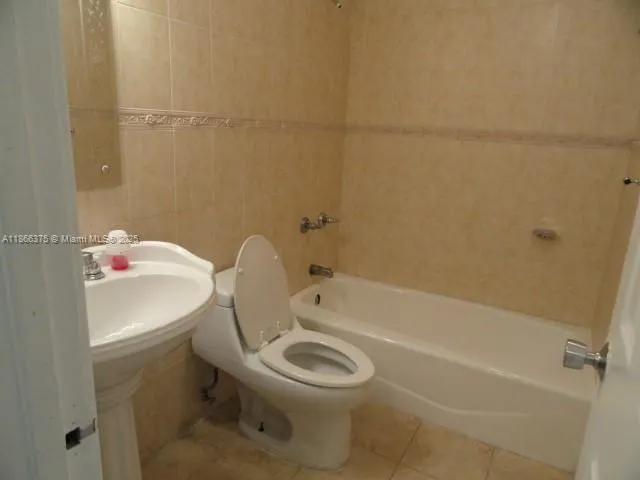 120 ROYAL PALM RD, #209