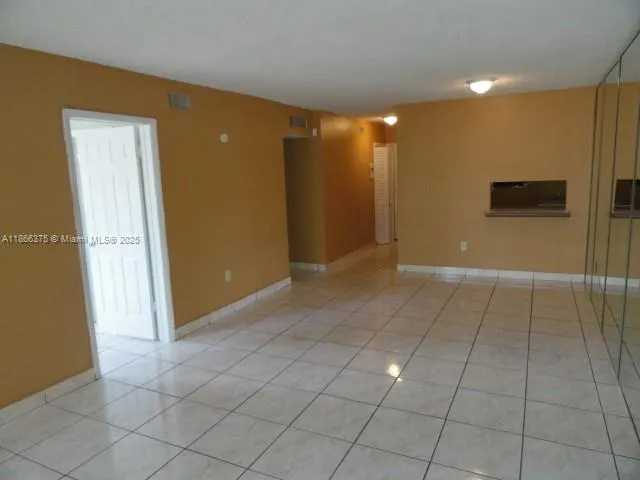 120 ROYAL PALM RD, #209