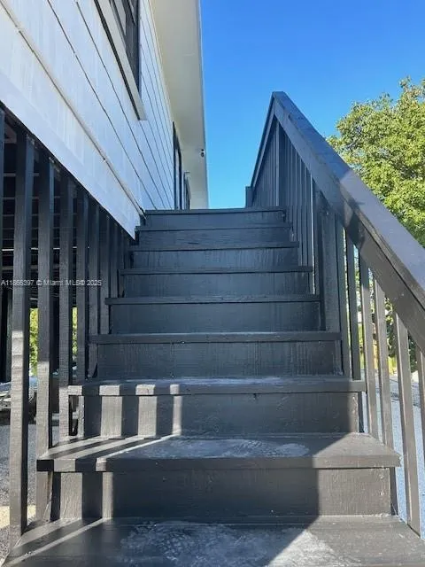 74 Pelican Ln