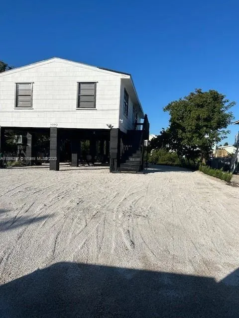 74 Pelican Ln