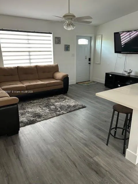 74 Pelican Ln