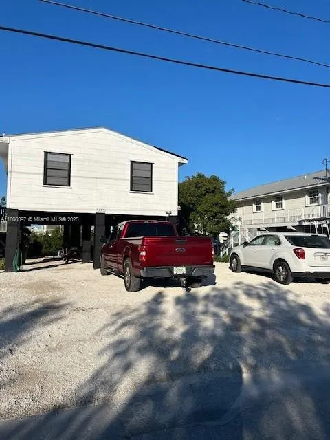 74 Pelican Ln