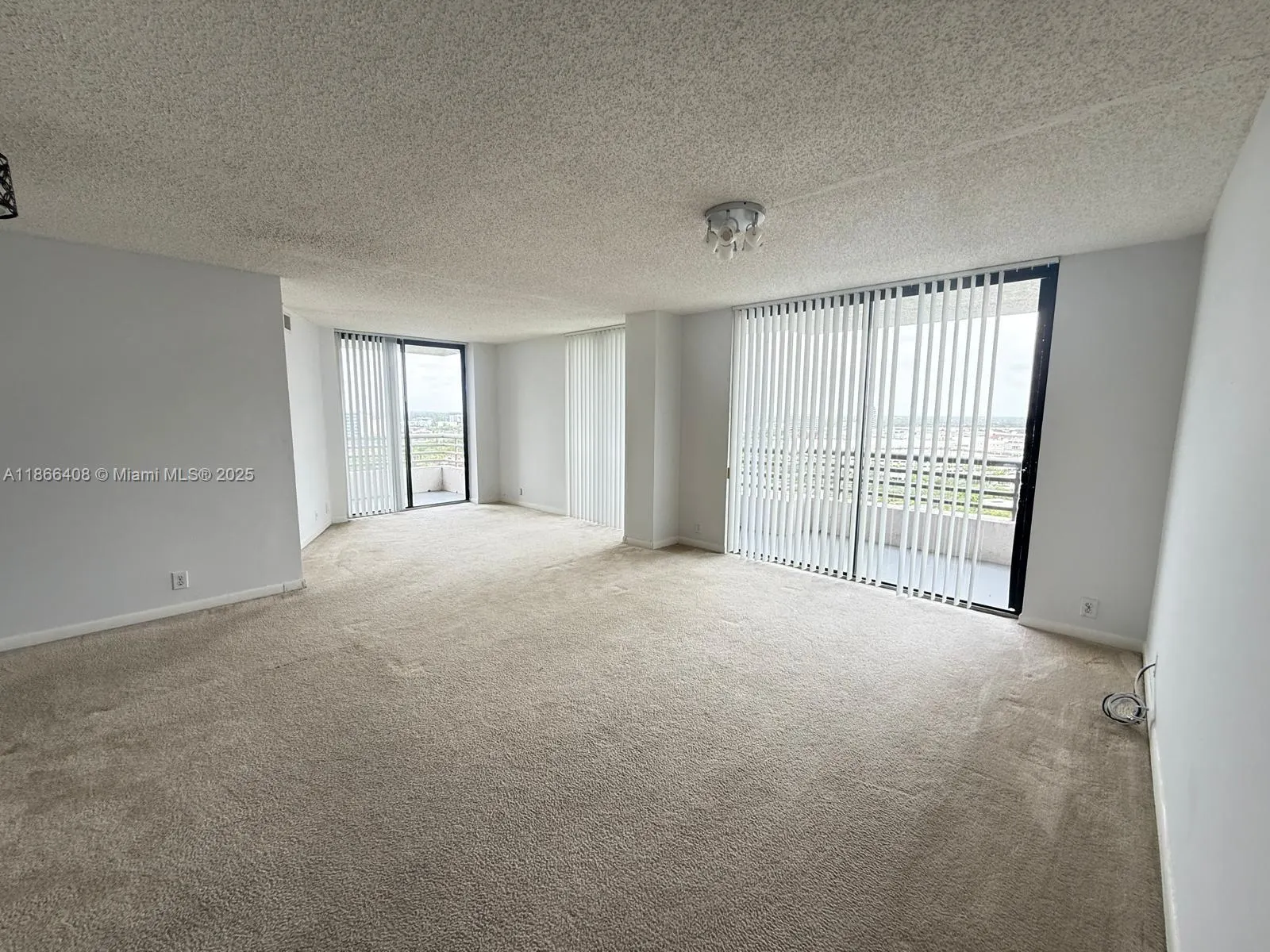 3300 NE 191st St, #1801