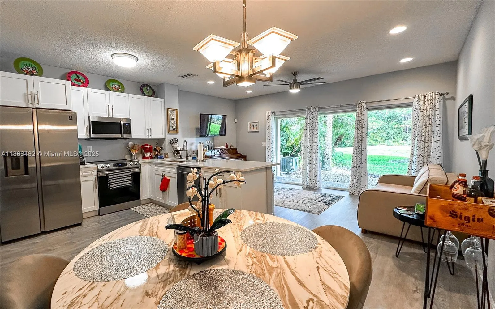 7413 Smithbrooke Dr