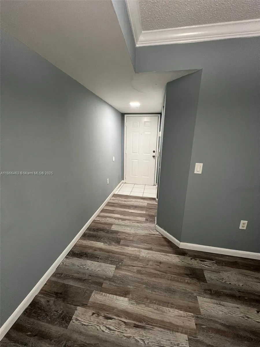 2427 Centergate Dr, #205