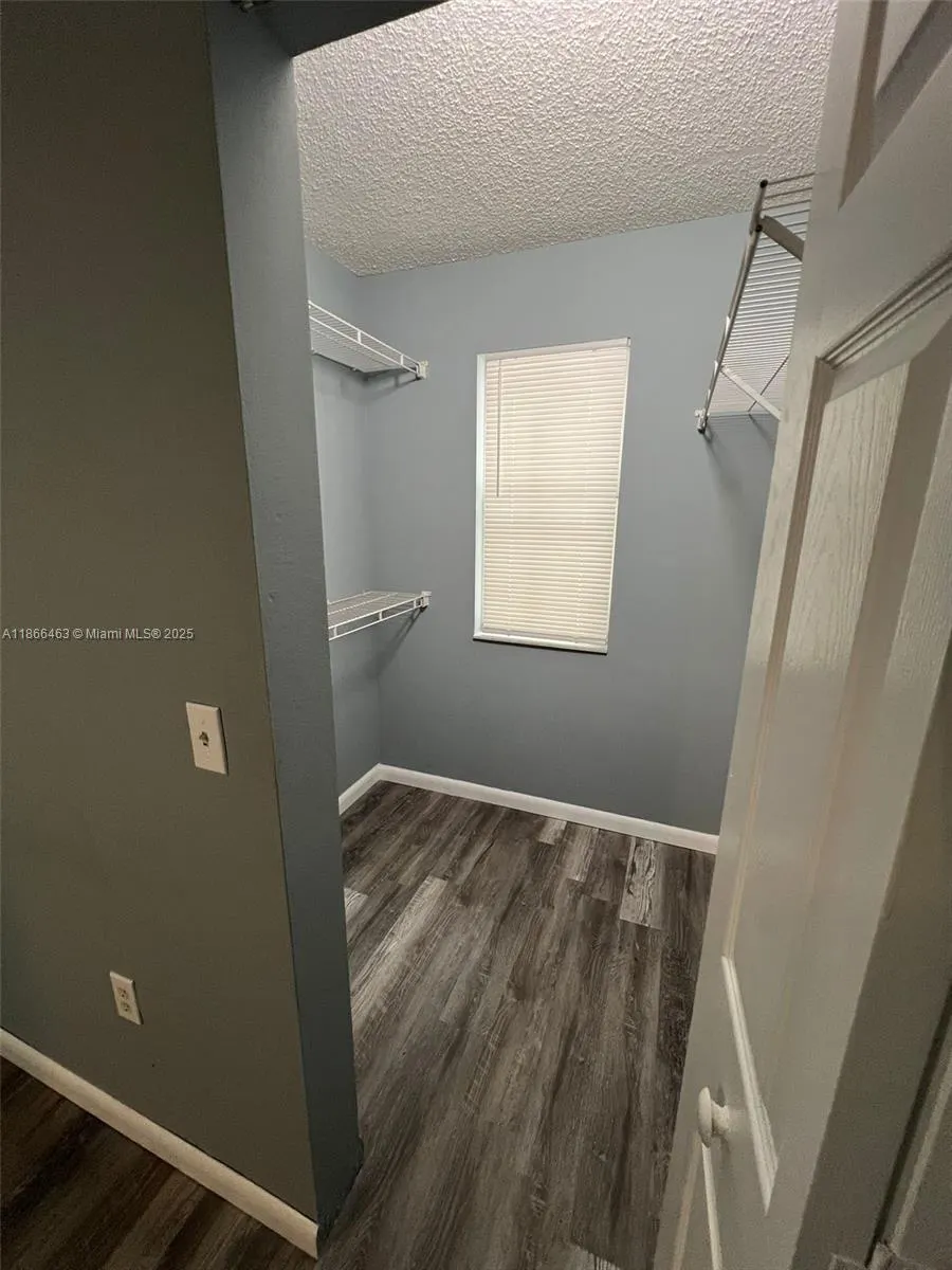 2427 Centergate Dr, #205
