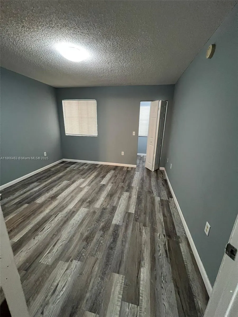 2427 Centergate Dr, #205