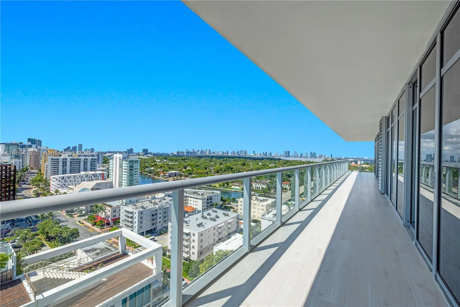 3737 Collins Ave, #S-1603