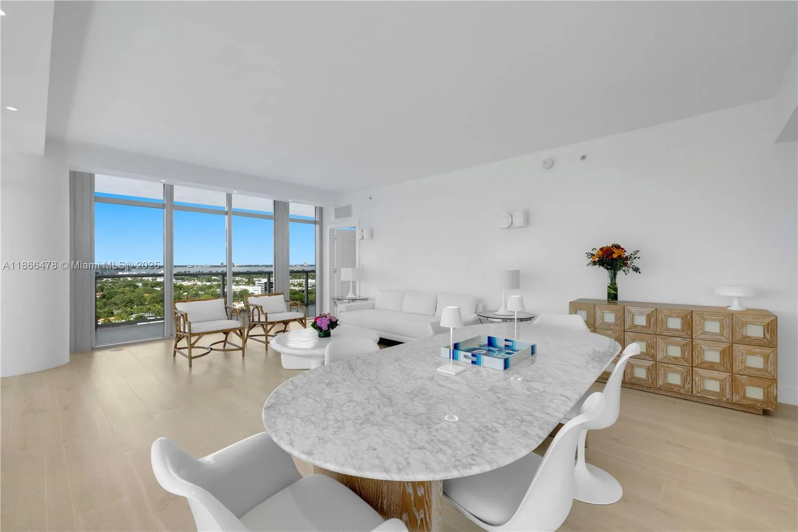 3737 Collins Ave, #S-1603
