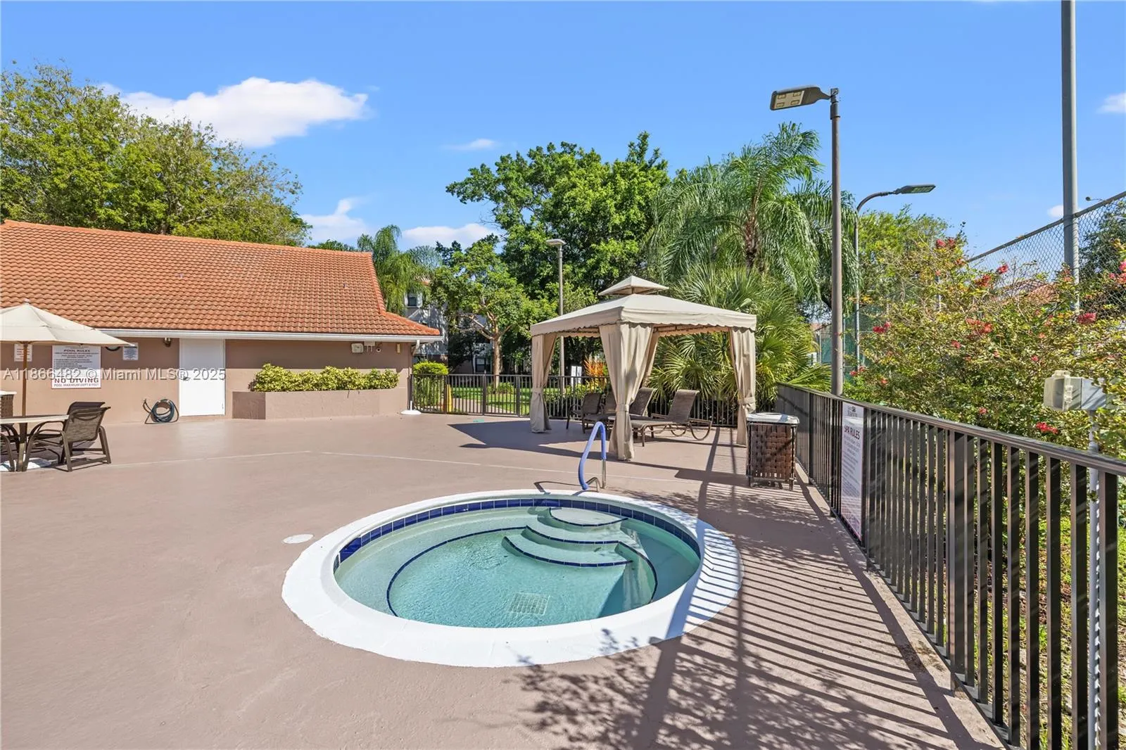 10105 W Sunrise Blvd, #104