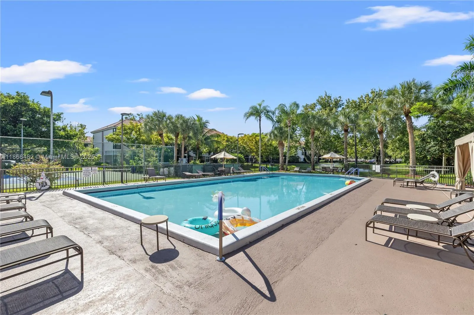10105 W Sunrise Blvd, #104