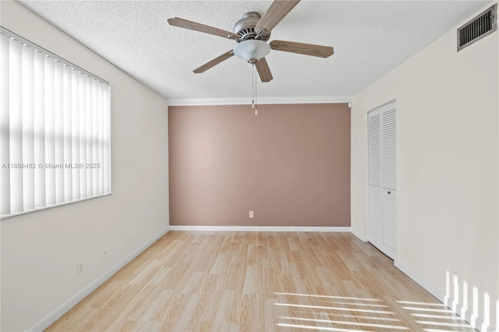 10105 W Sunrise Blvd, #104
