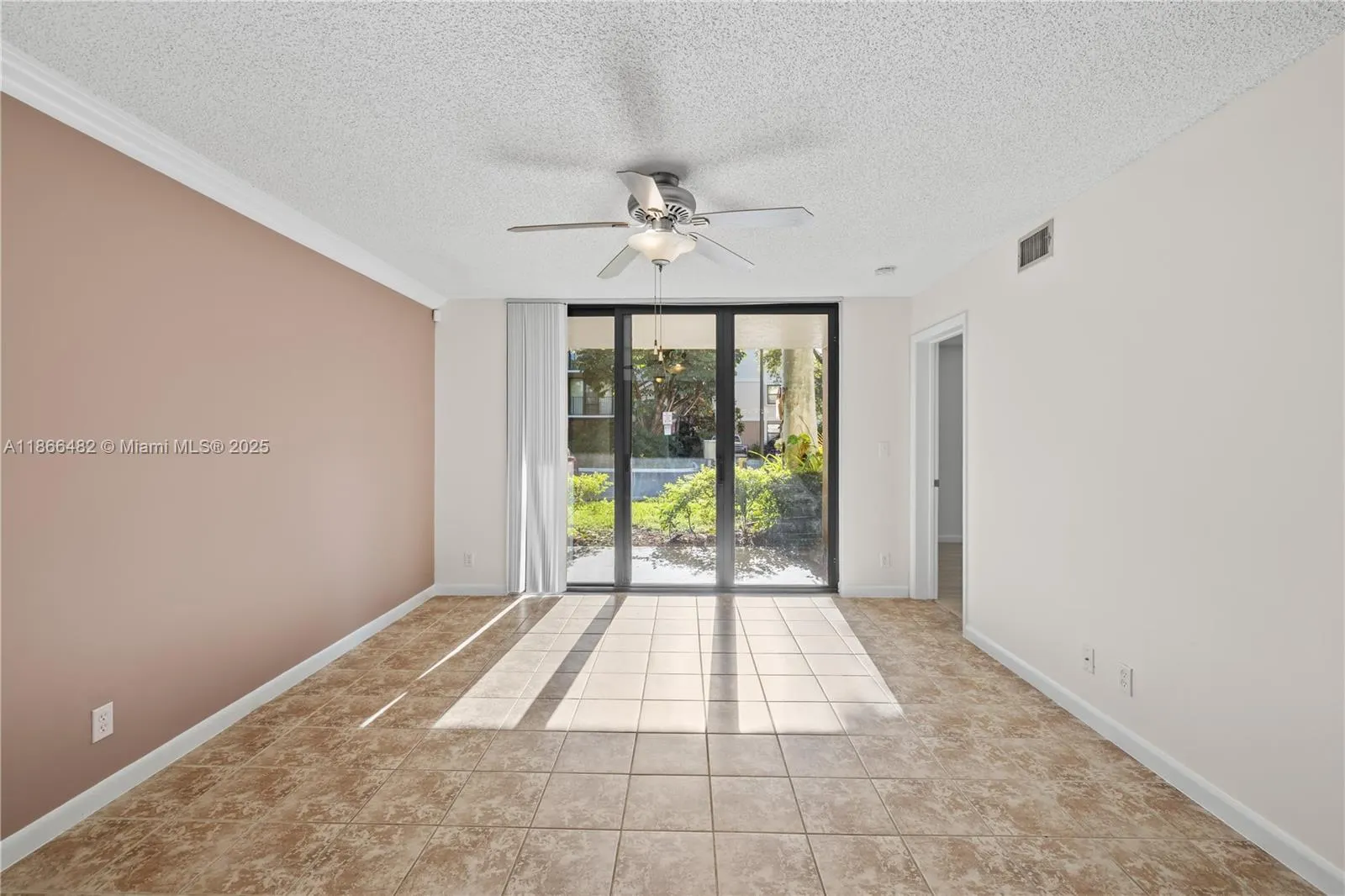 10105 W Sunrise Blvd, #104