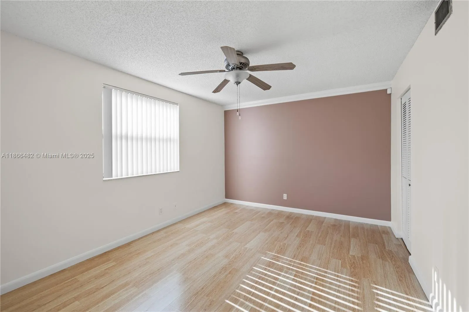 10105 W Sunrise Blvd, #104