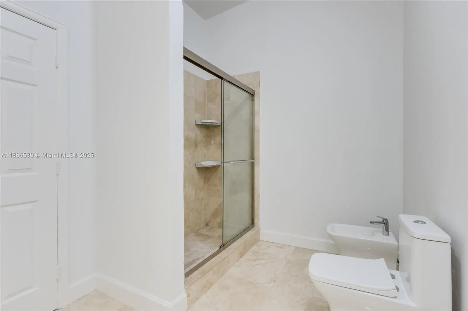 3776 NE 166th St, #108