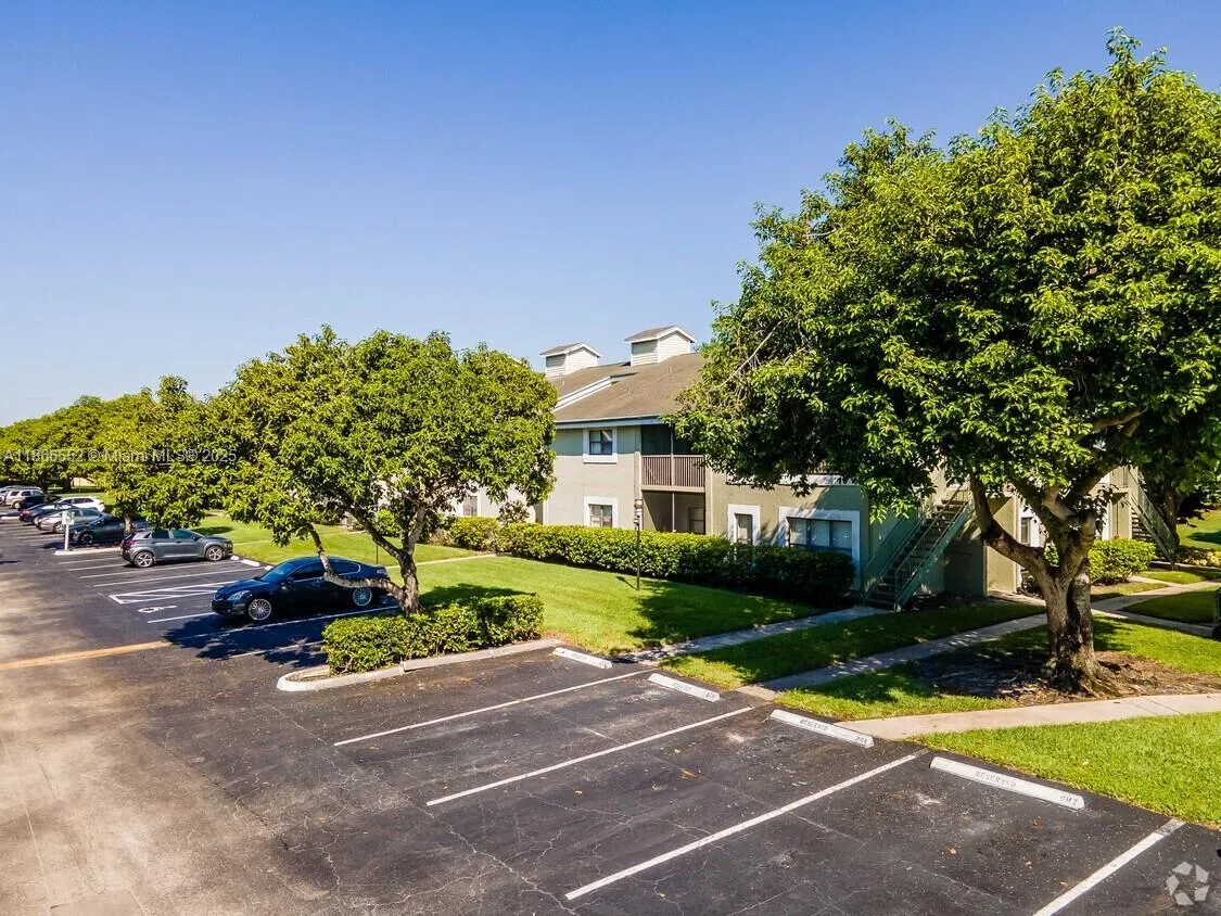4085 NW 87th Ave, #4085