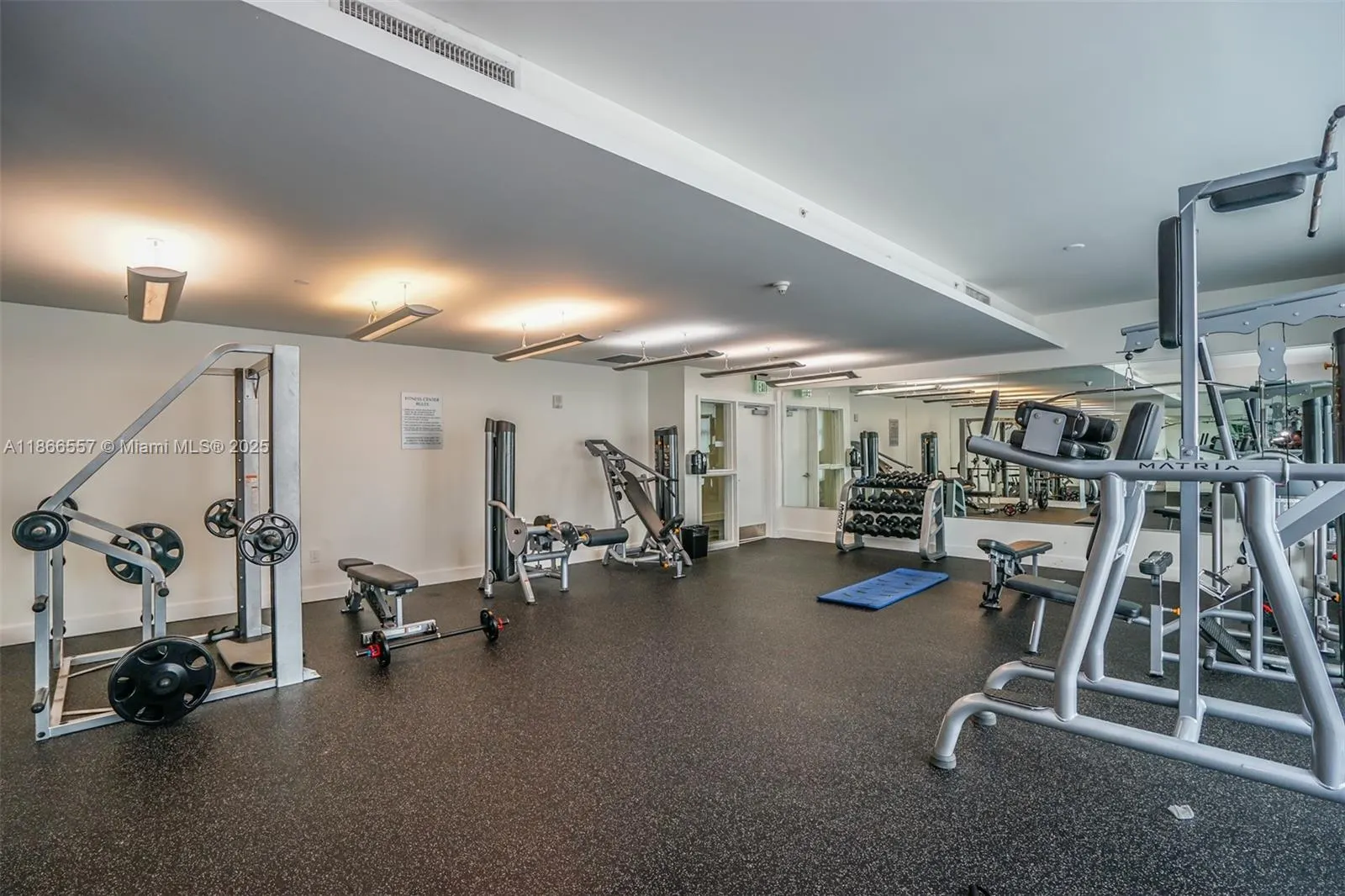 350 NE 24th St, #903