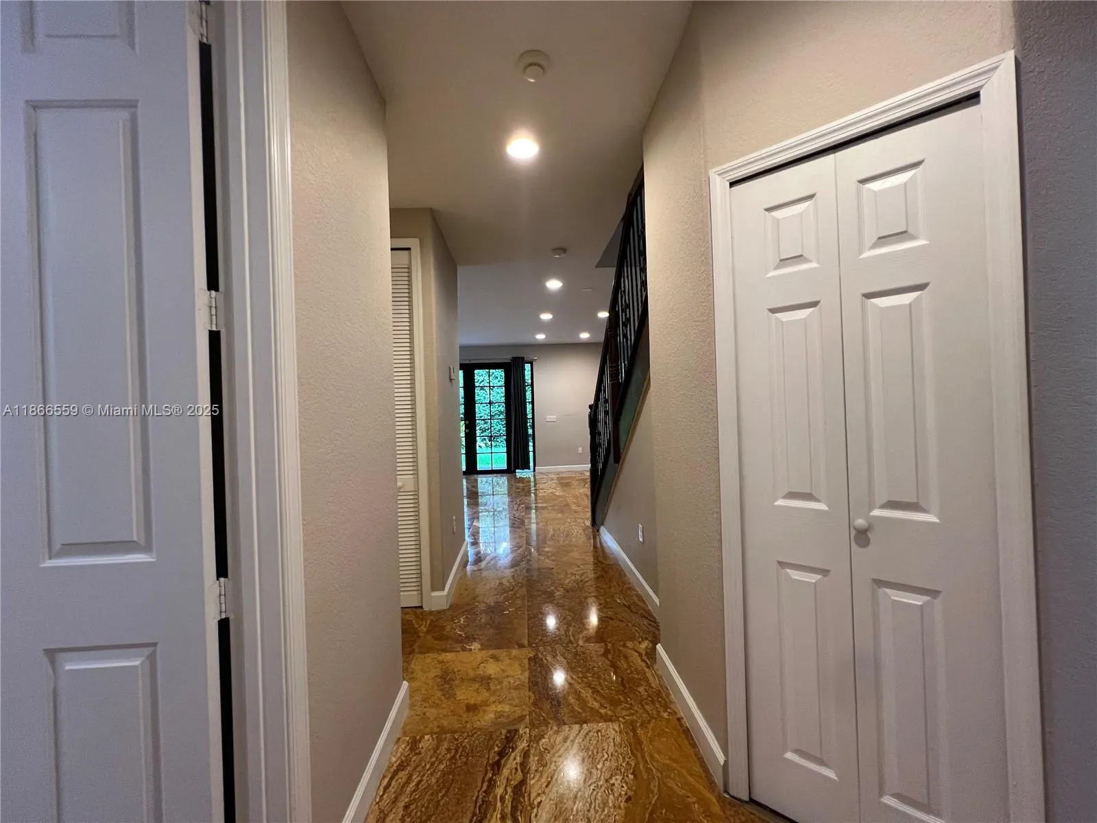 7961 SW 195th Ter