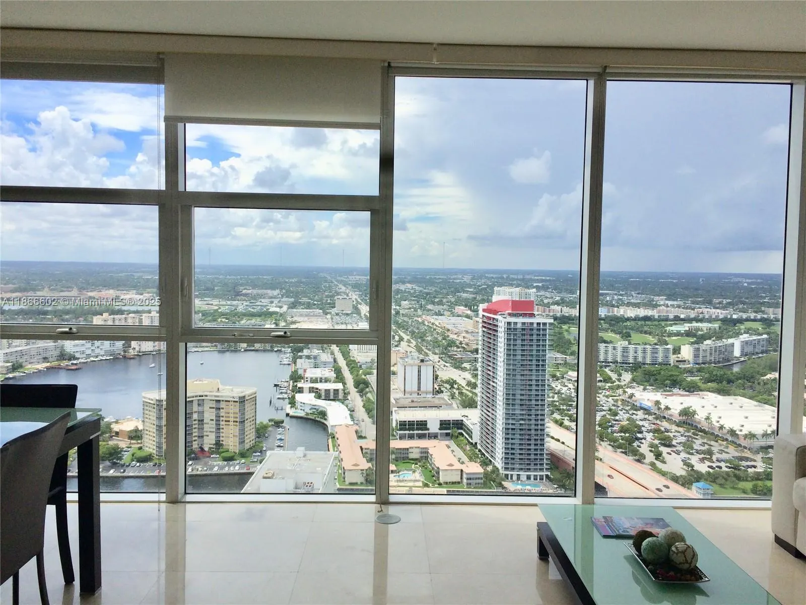 1830 S Ocean Dr, #4407