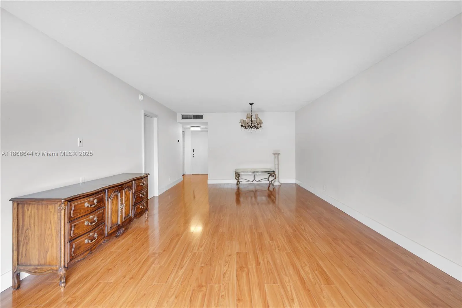 600 Three Islands Blvd, #310
