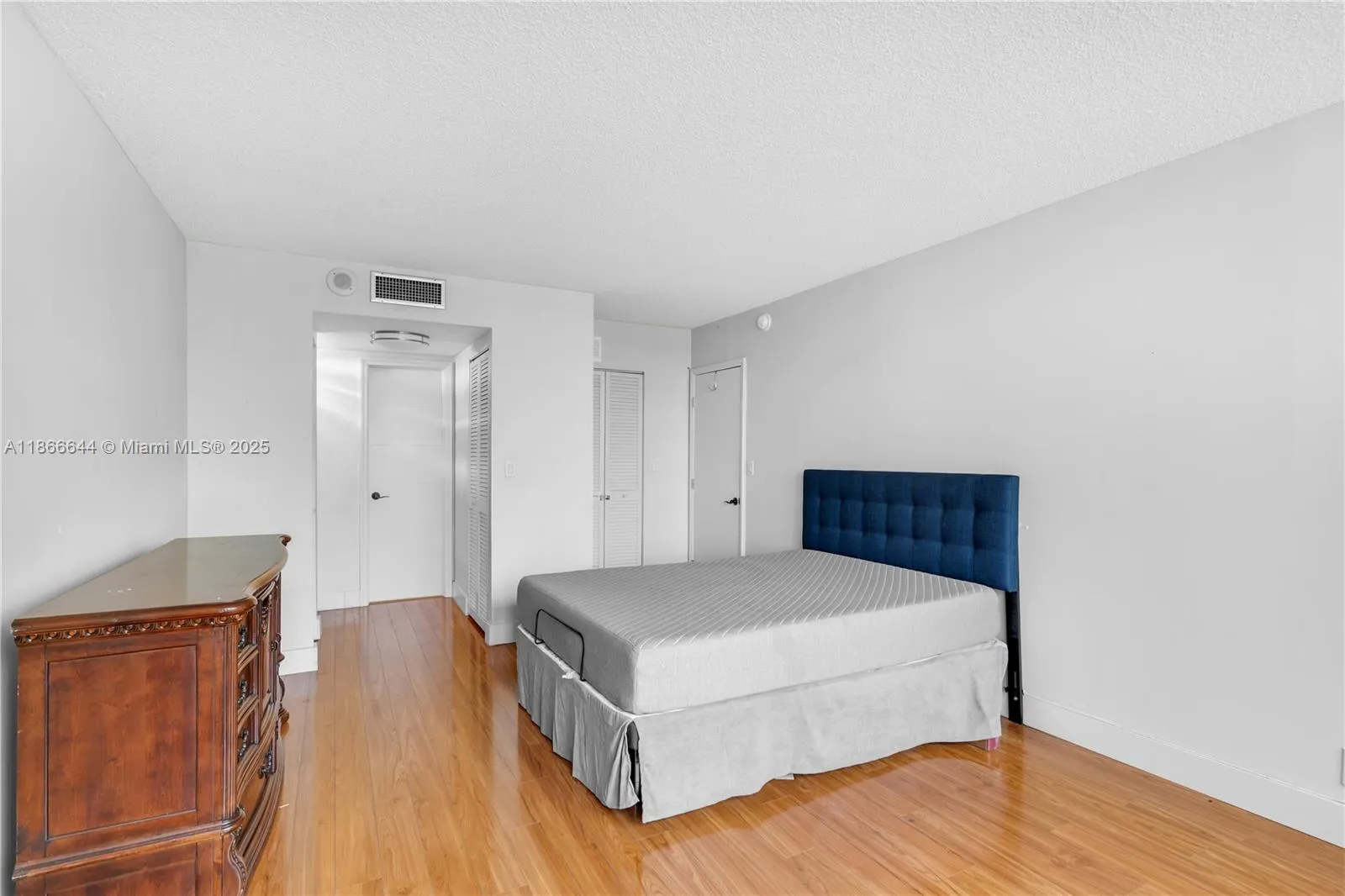 600 Three Islands Blvd, #310
