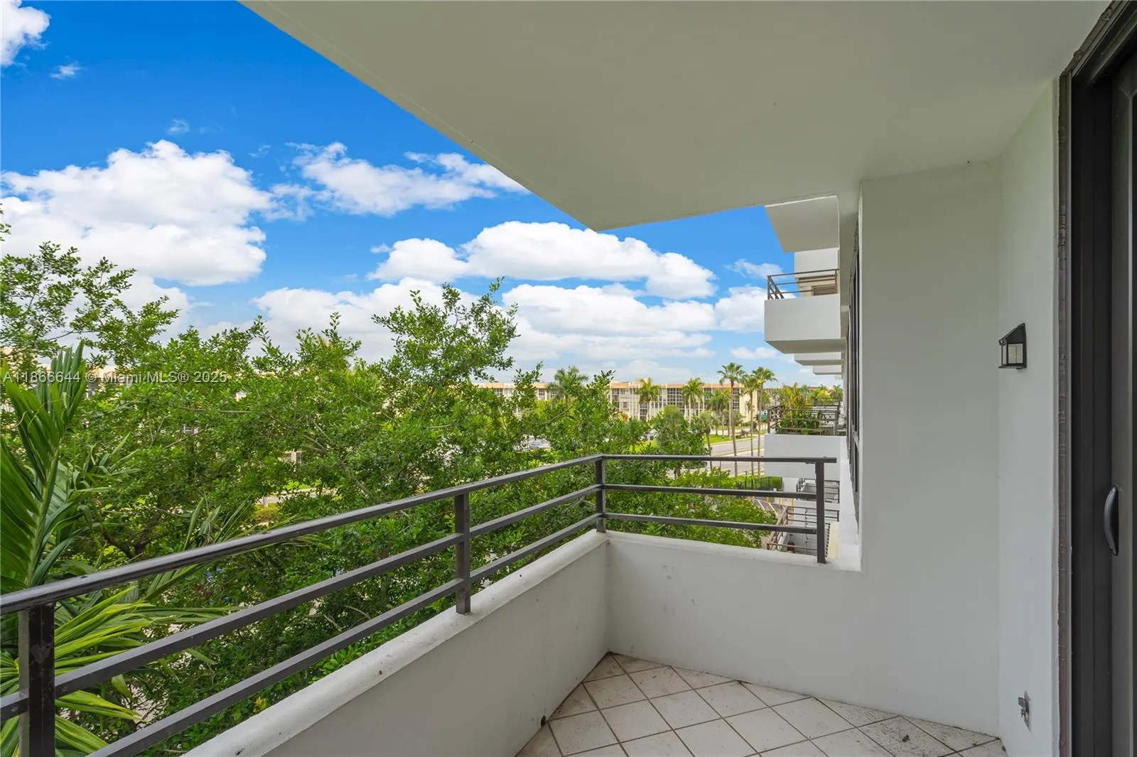 600 Three Islands Blvd, #310