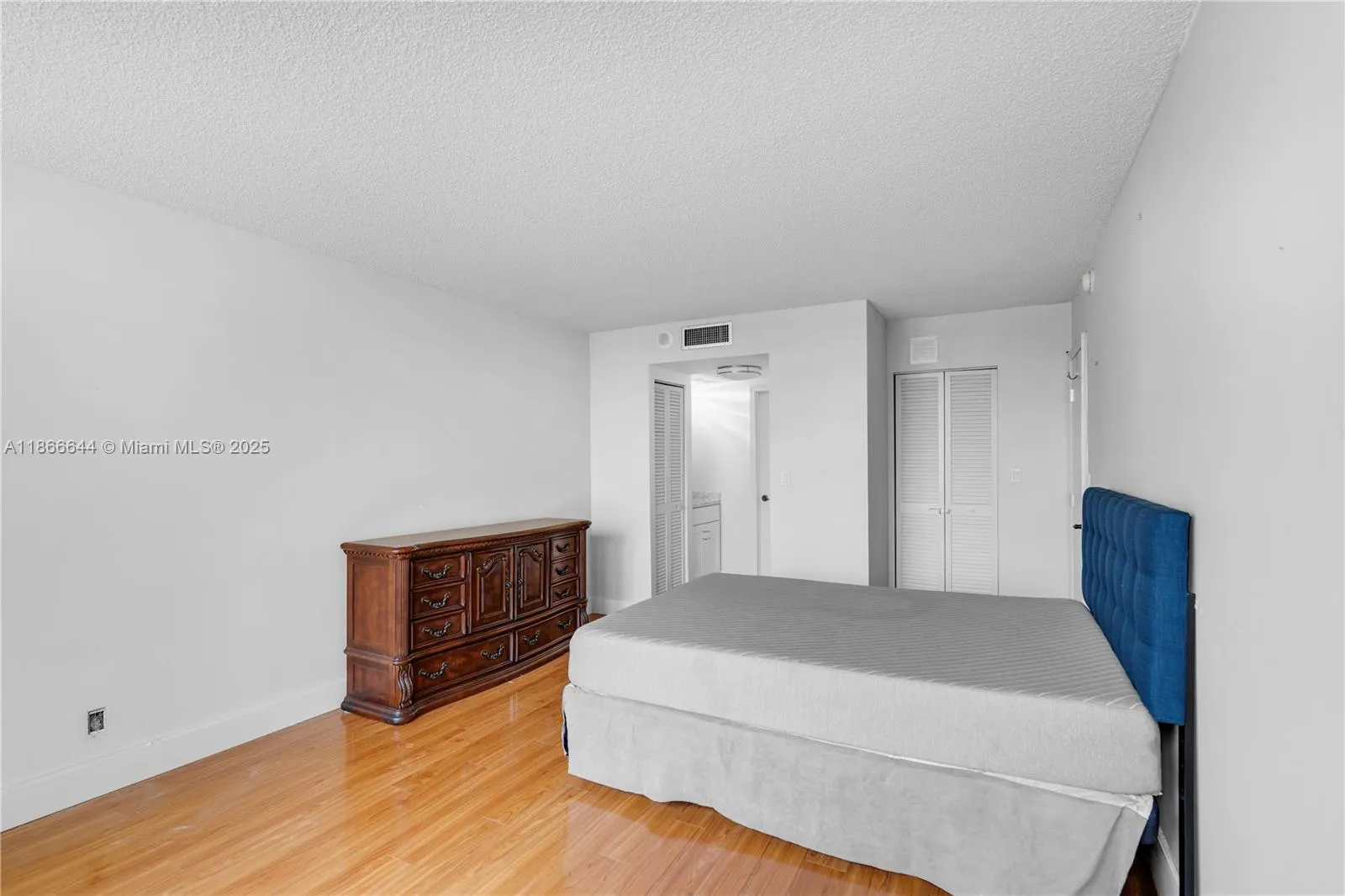 600 Three Islands Blvd, #310