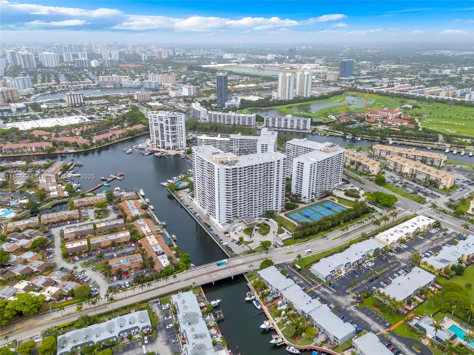 600 Three Islands Blvd, #310