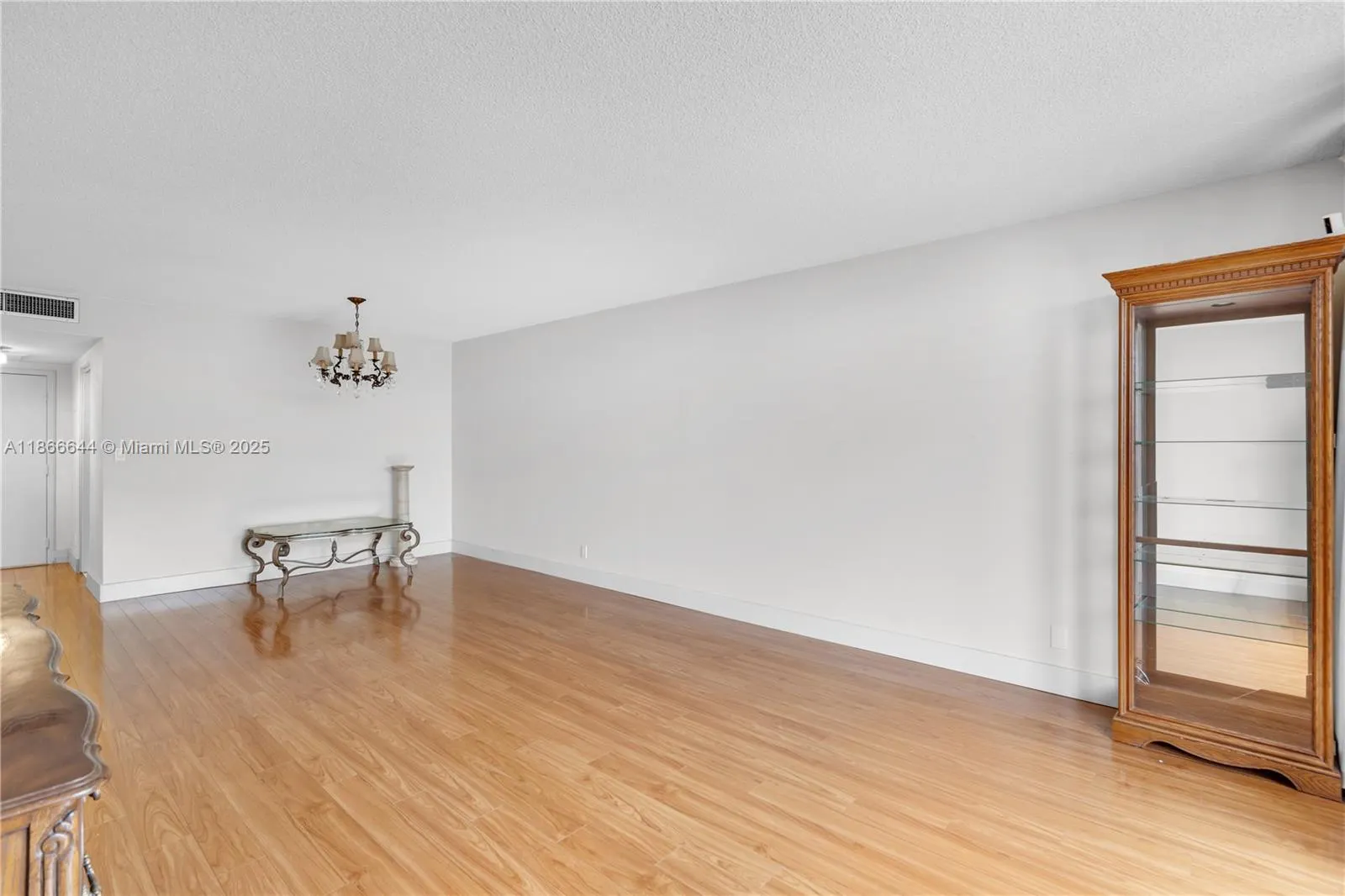 600 Three Islands Blvd, #310