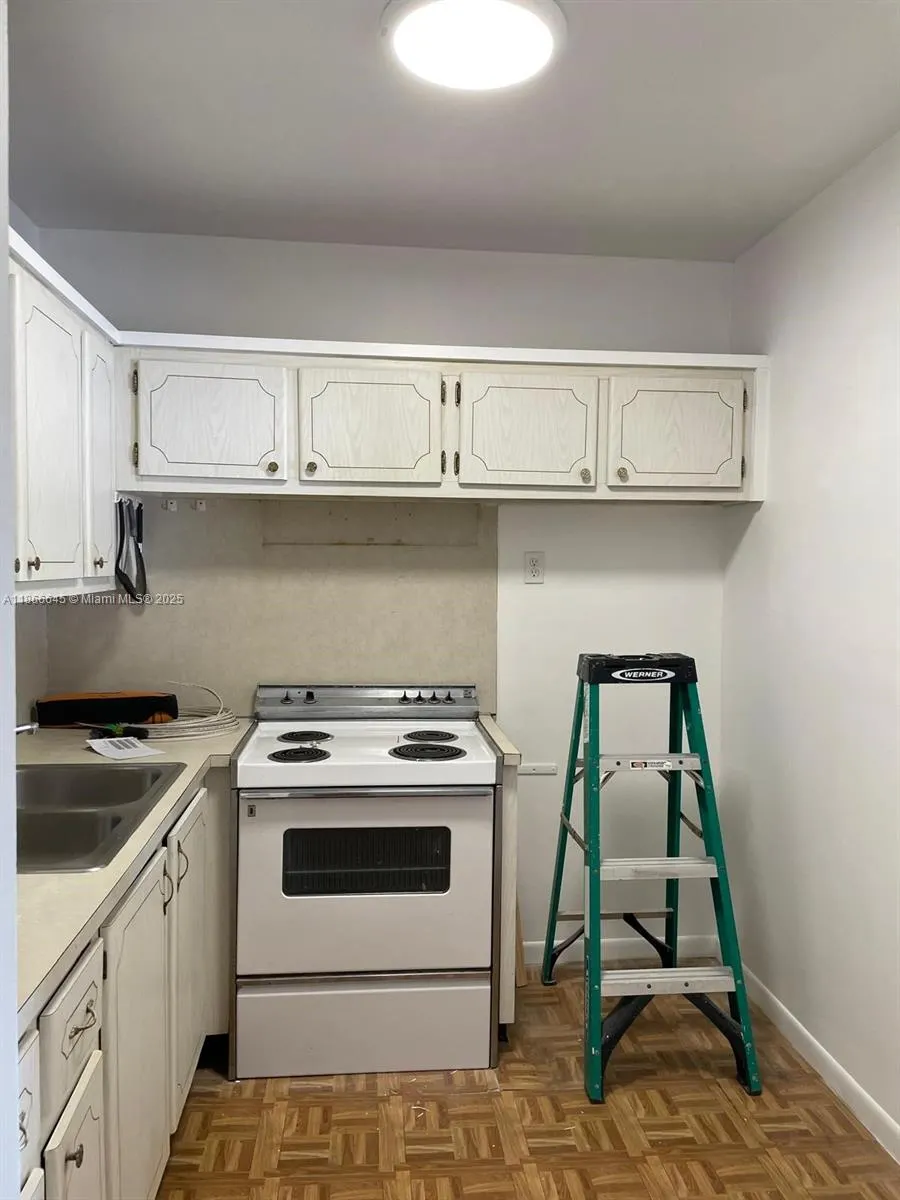 94 Waltham D, #94