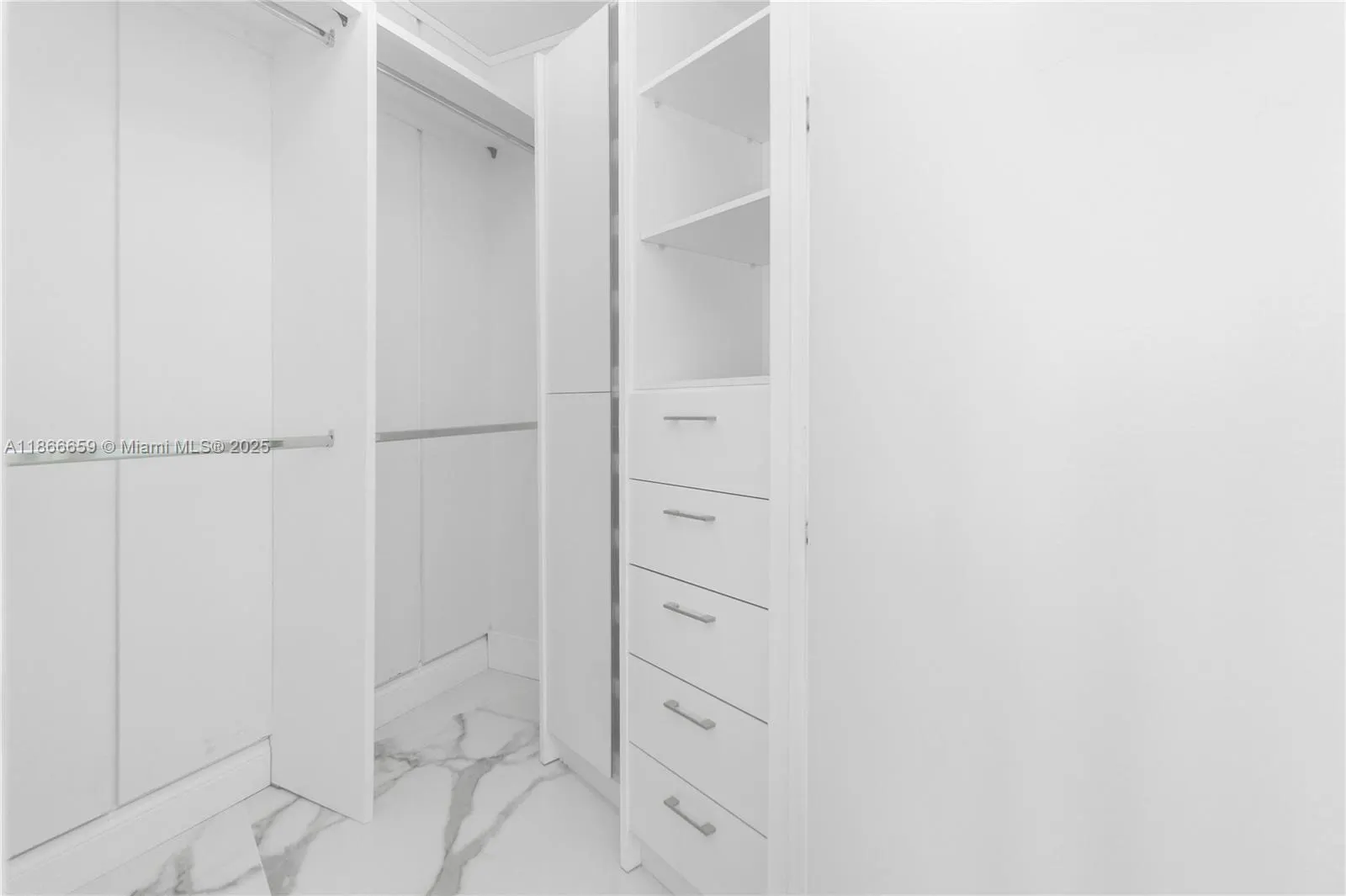 15811 Collins Ave, #2606