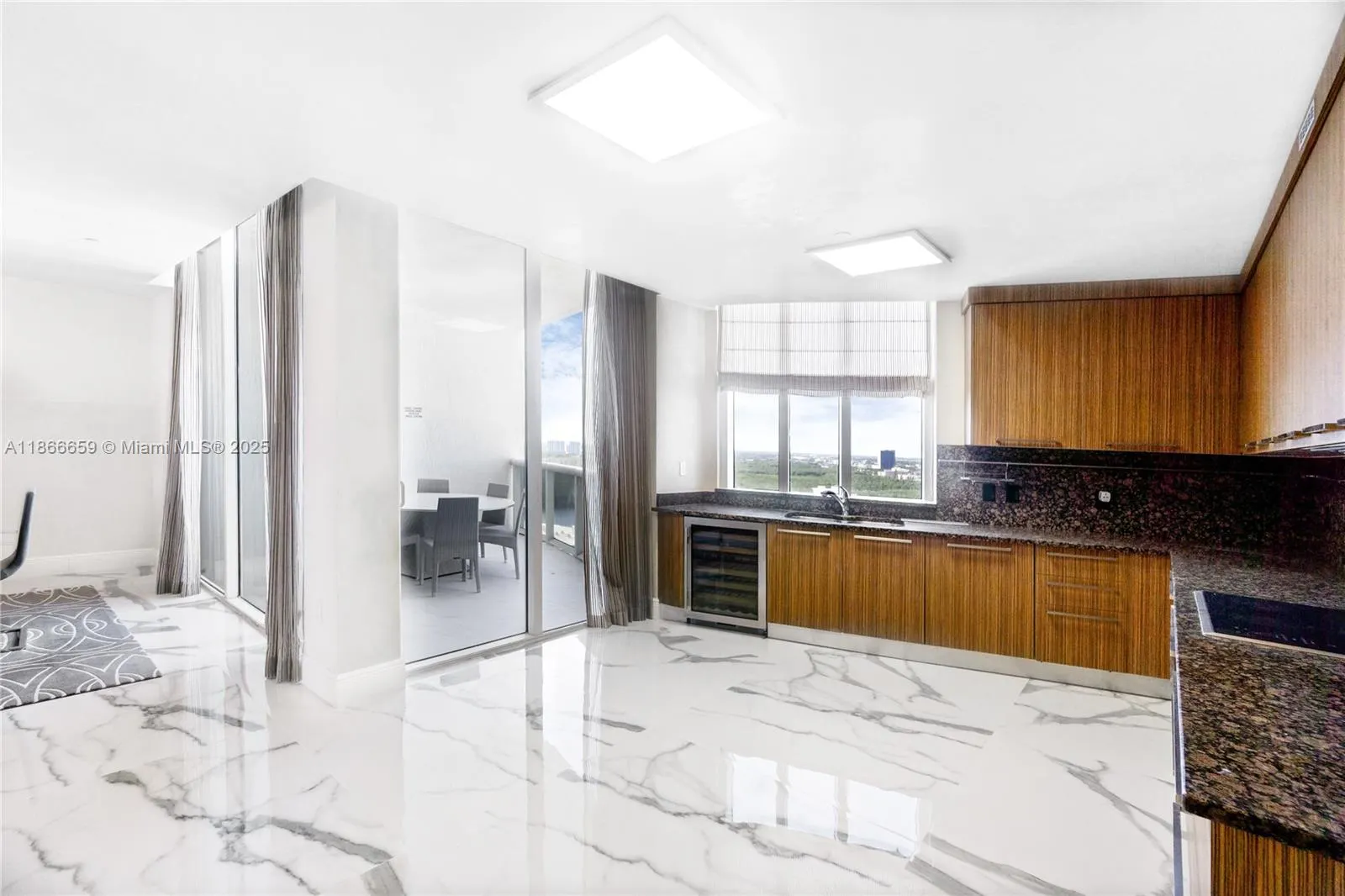 15811 Collins Ave, #2606