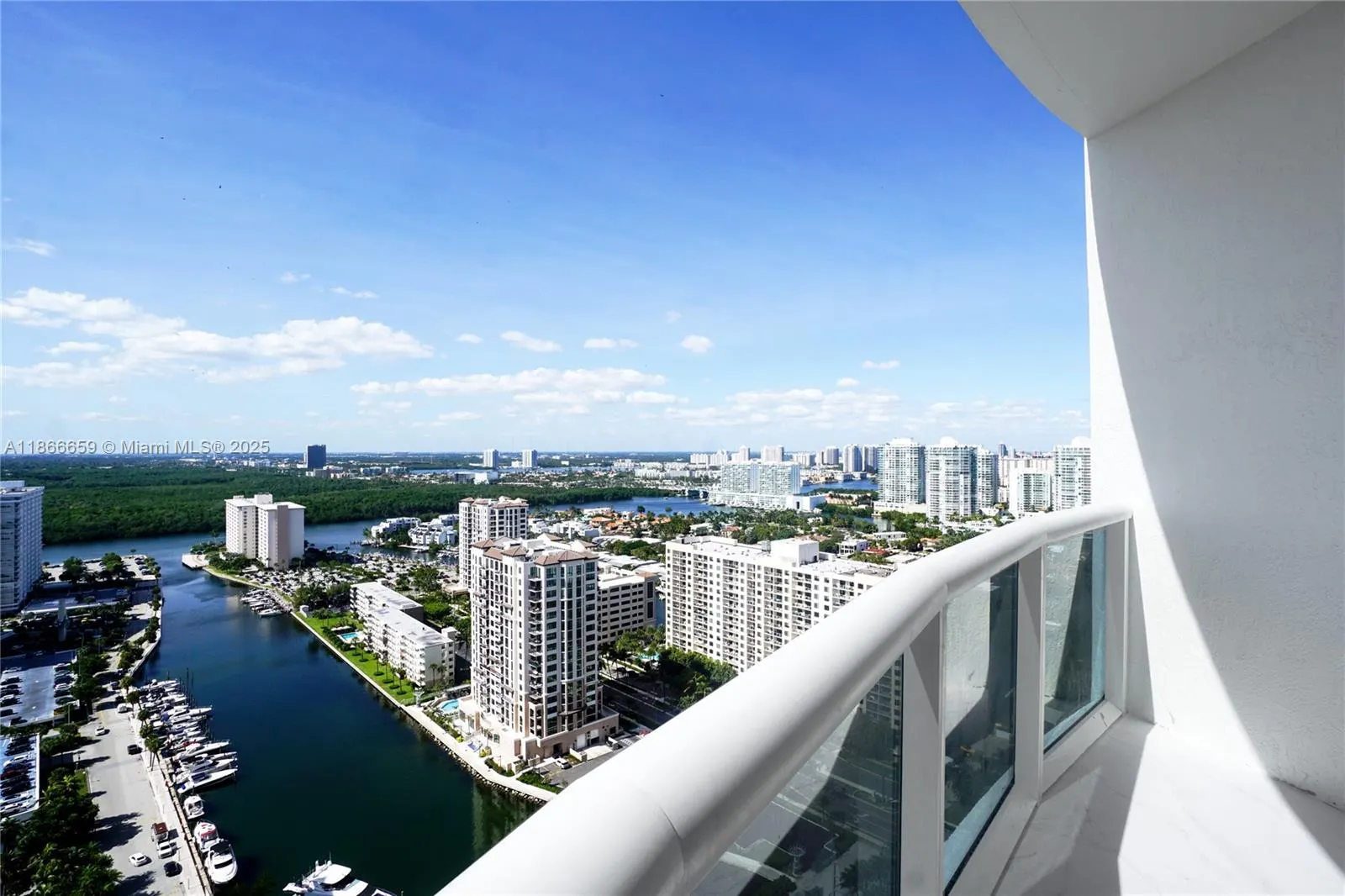 15811 Collins Ave, #2606