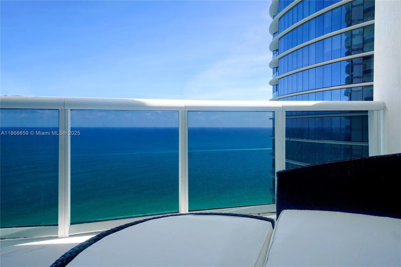 15811 Collins Ave, #2606